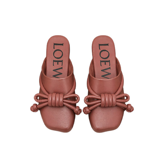 حذاء Loewe مسطح بدون كعب